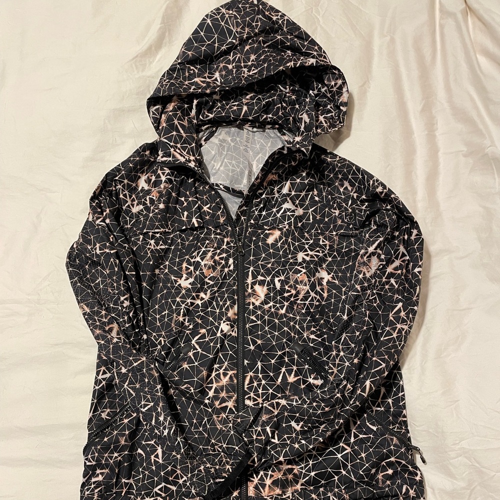 Lululemon windbreaker